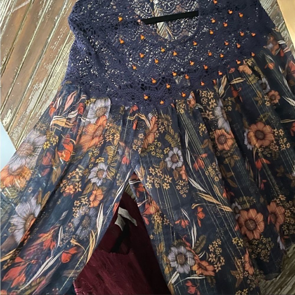 Anthropologie Renyu Cristy floral crochet top RUNS GENEROUS - Picture 3 of 6